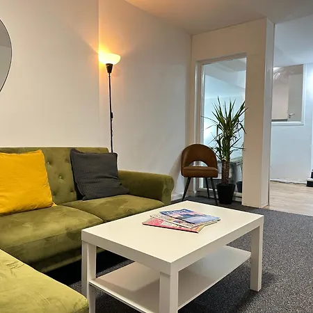 Cosy Studio Escape In Ilkeston With Netflix Exterior photo