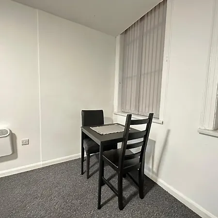 Cosy Studio Escape In Ilkeston With Netflix Exterior photo