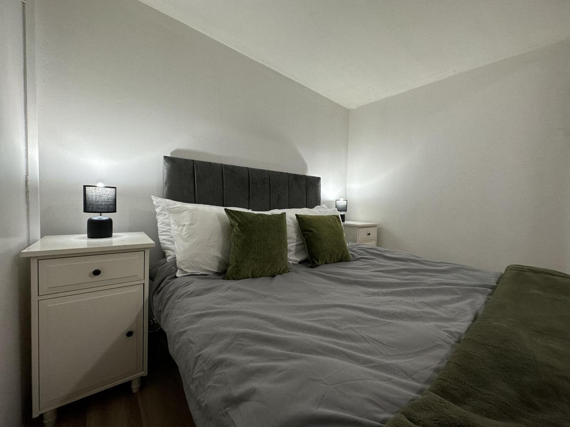 Cosy Escape In With Netflix Apartment